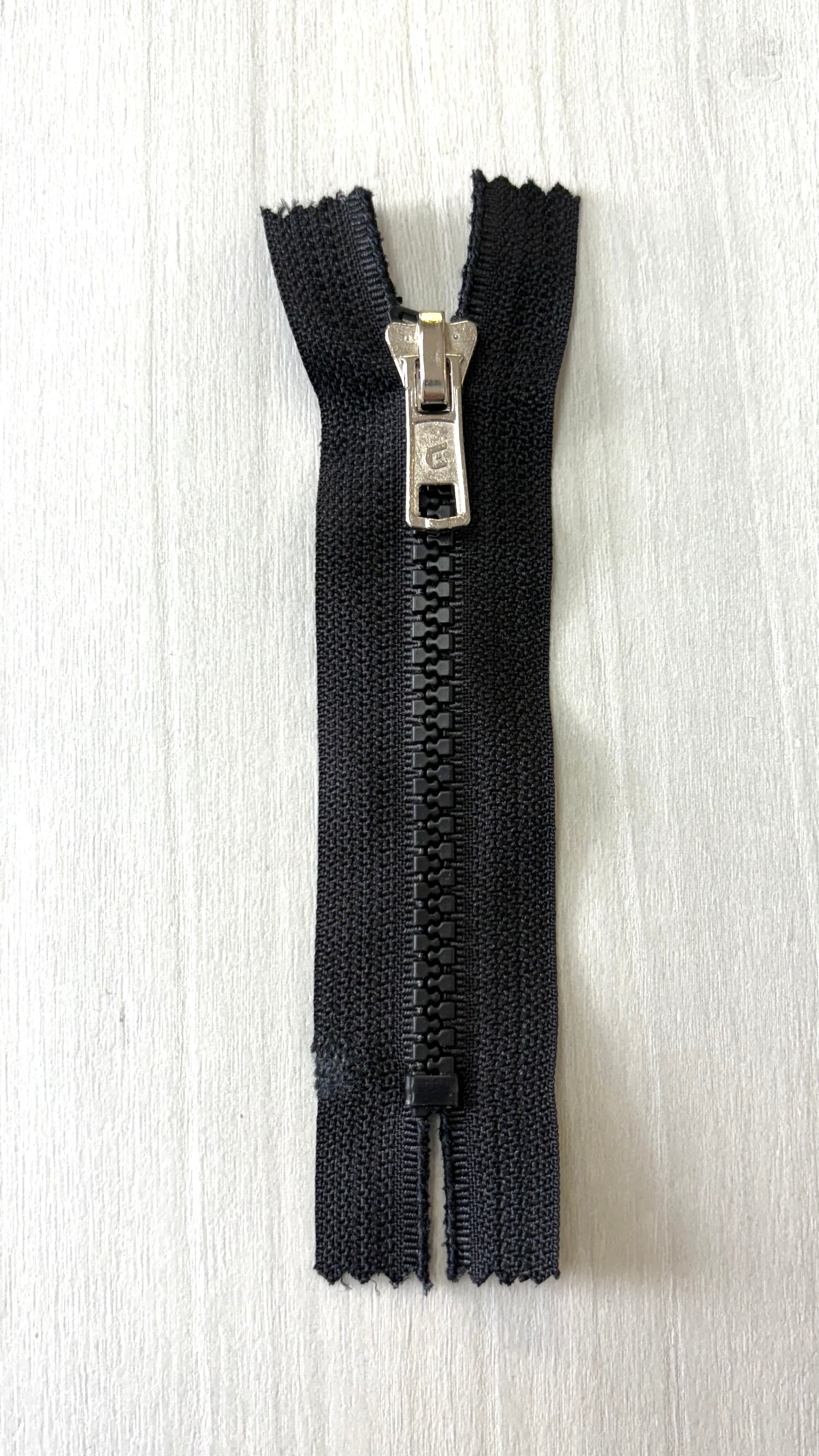 Fermeture éclair non séparable 10cm - noir
