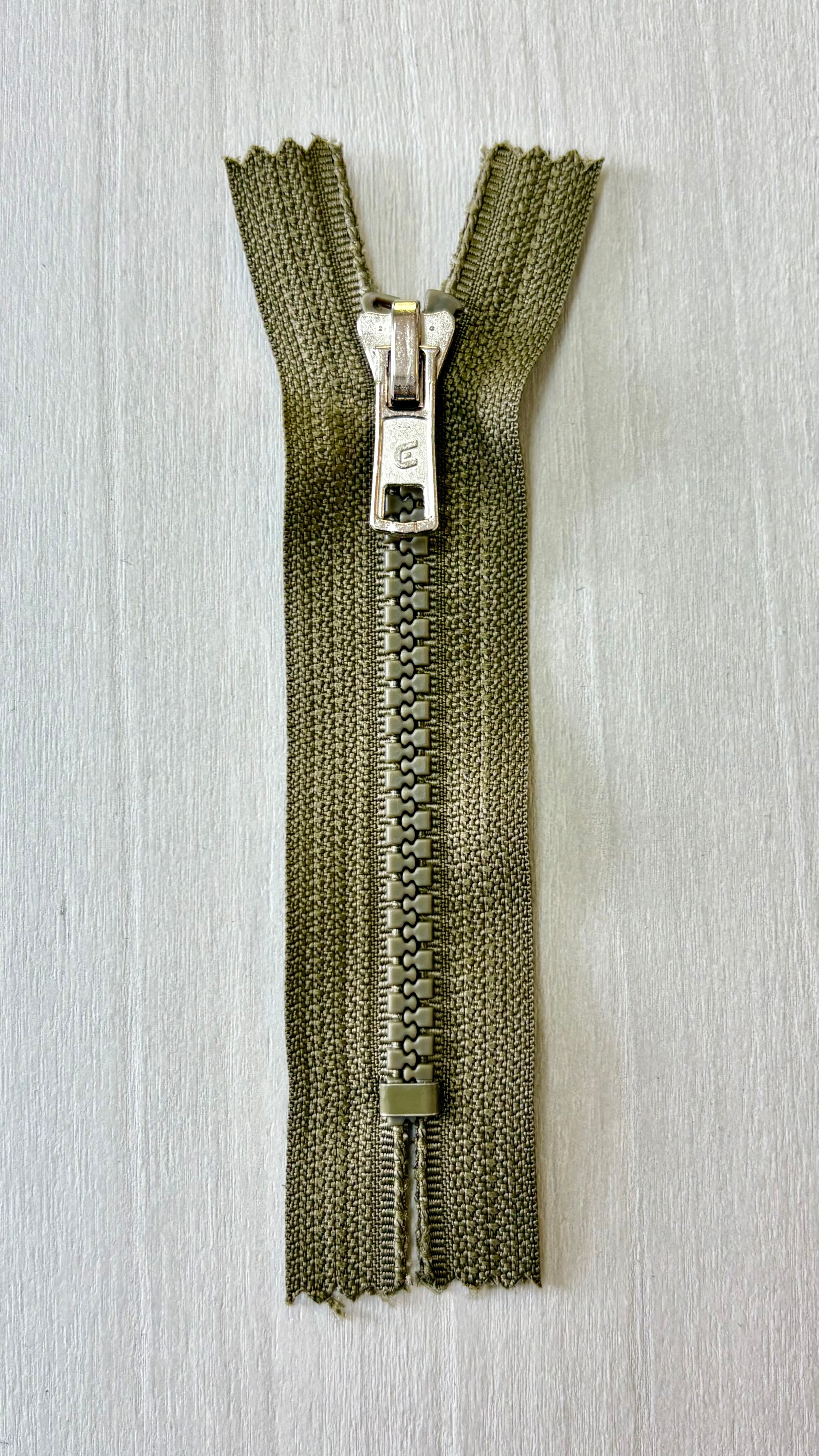 Fermeture éclair non séparable 10cm - kaki