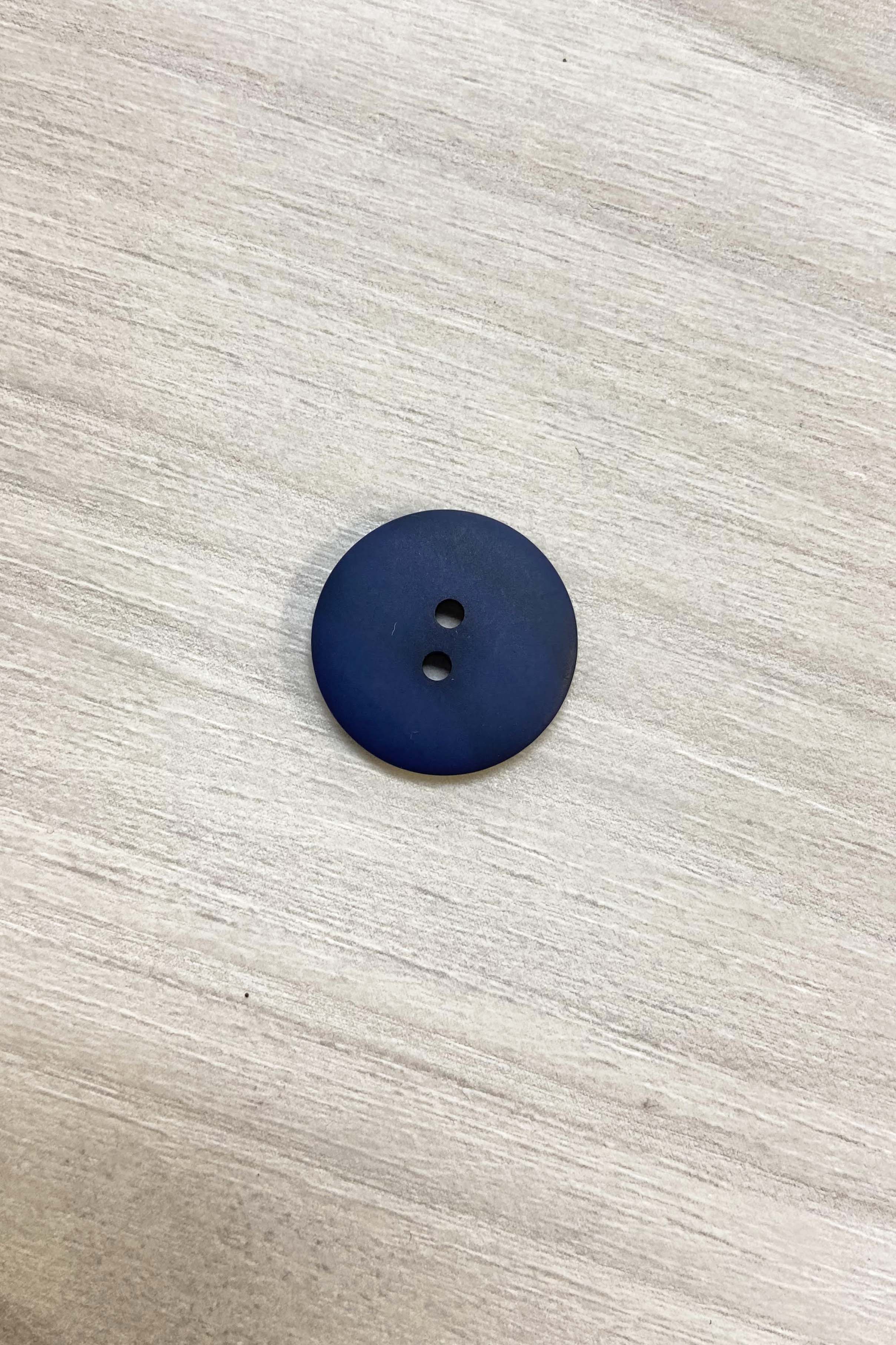 20mm Navy button