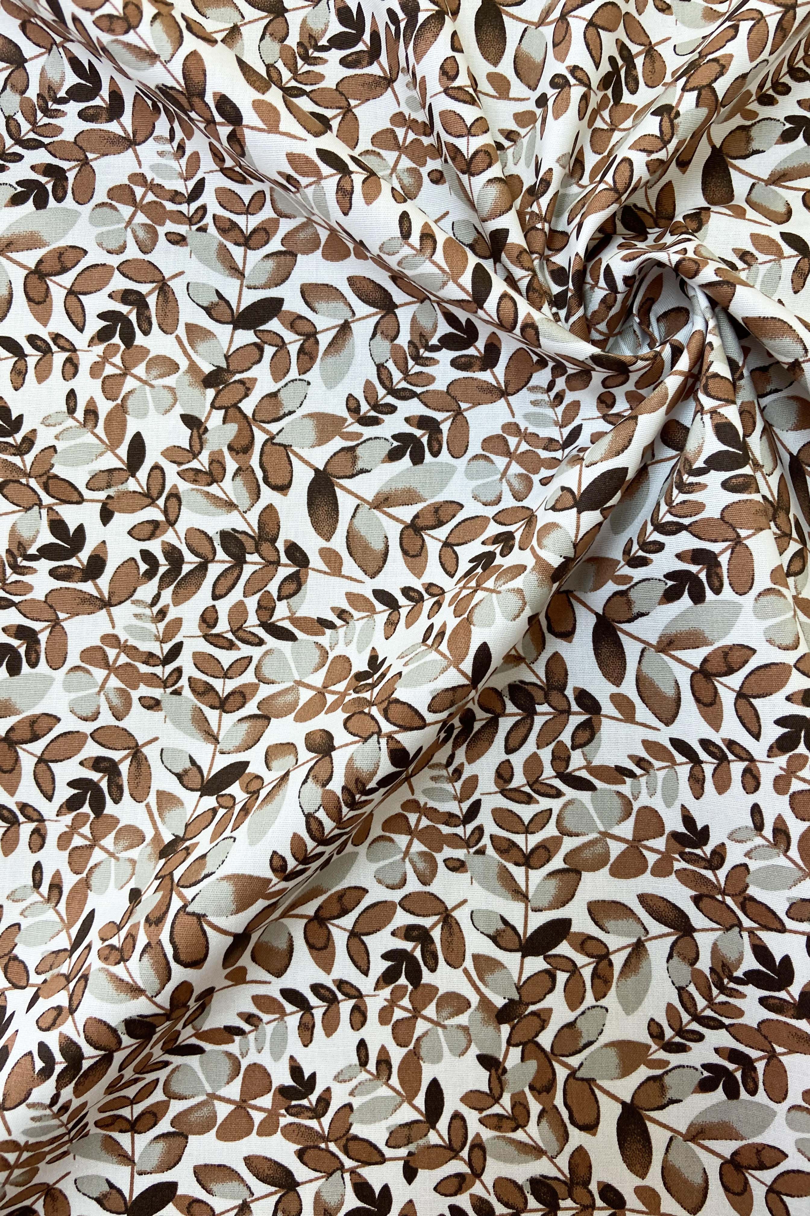 Cotton poplin small leaf caramel and chocolate